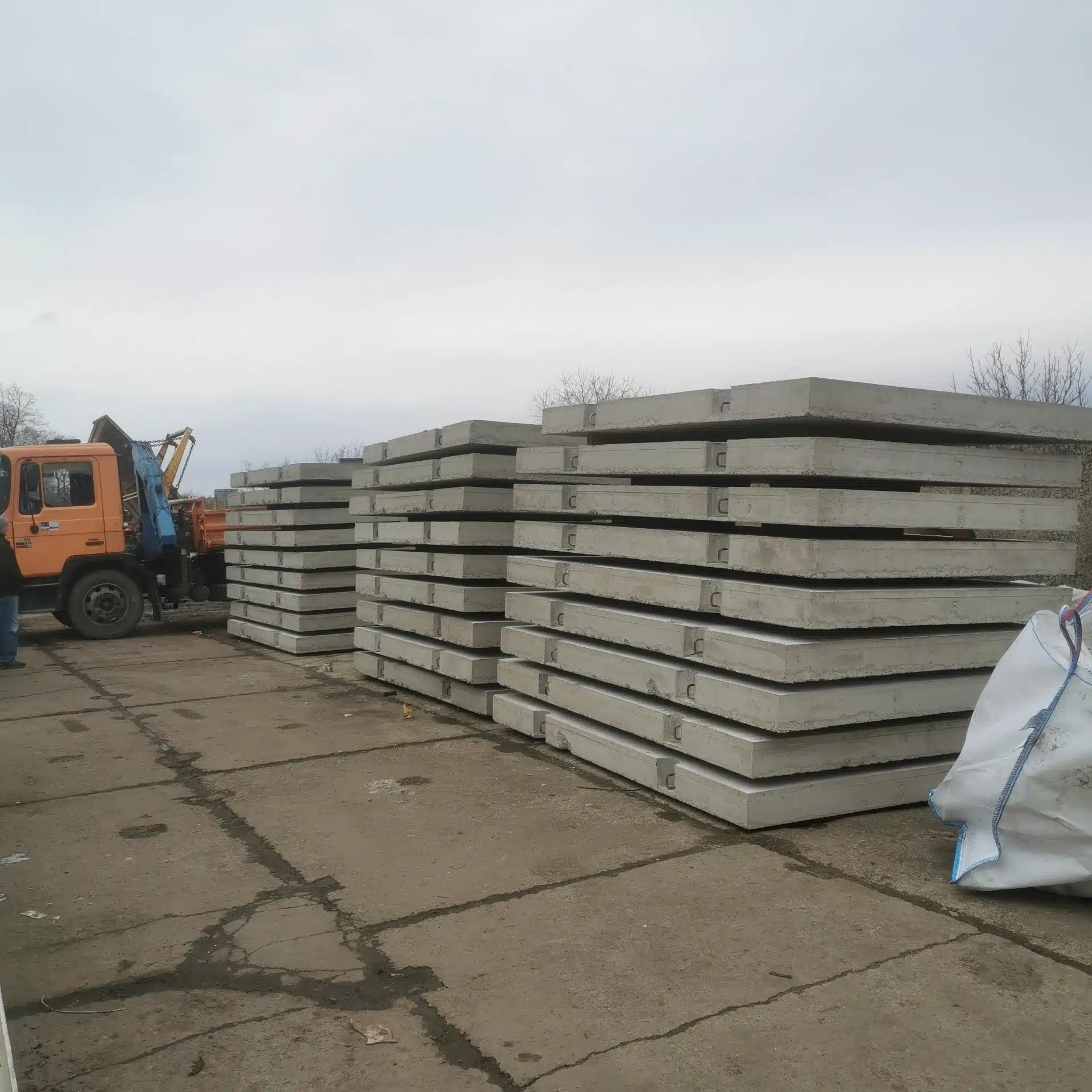 Betonový silniční panel 100 x 300 x 16 cm - Obrázek 3