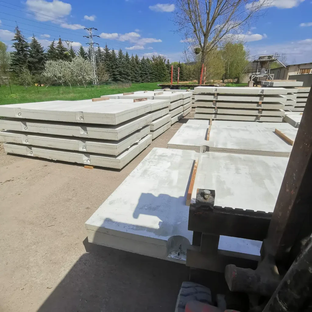 Betonový silniční panel