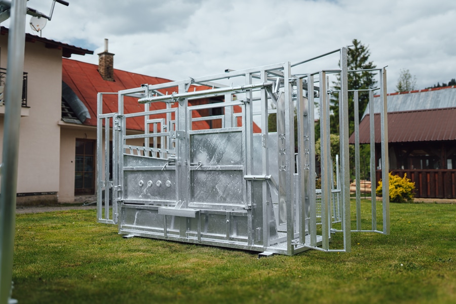 Fixační klec pro skot - Obrázek 8