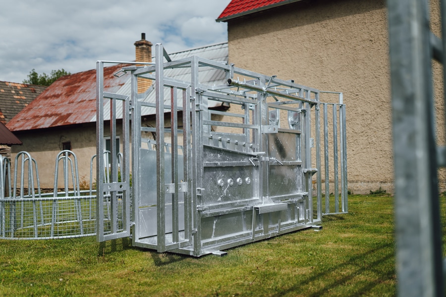 Fixační klec pro skot - Obrázek 10