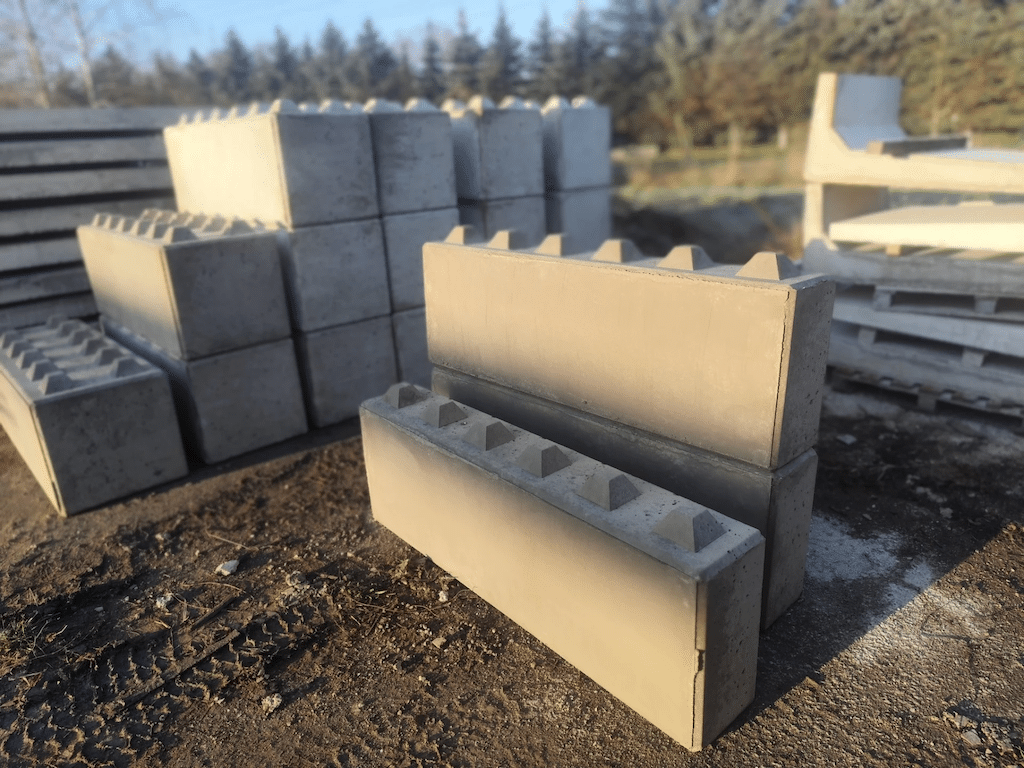 Betonový blok 80 cm x 60 cm x 60 cm - Obrázek 2
