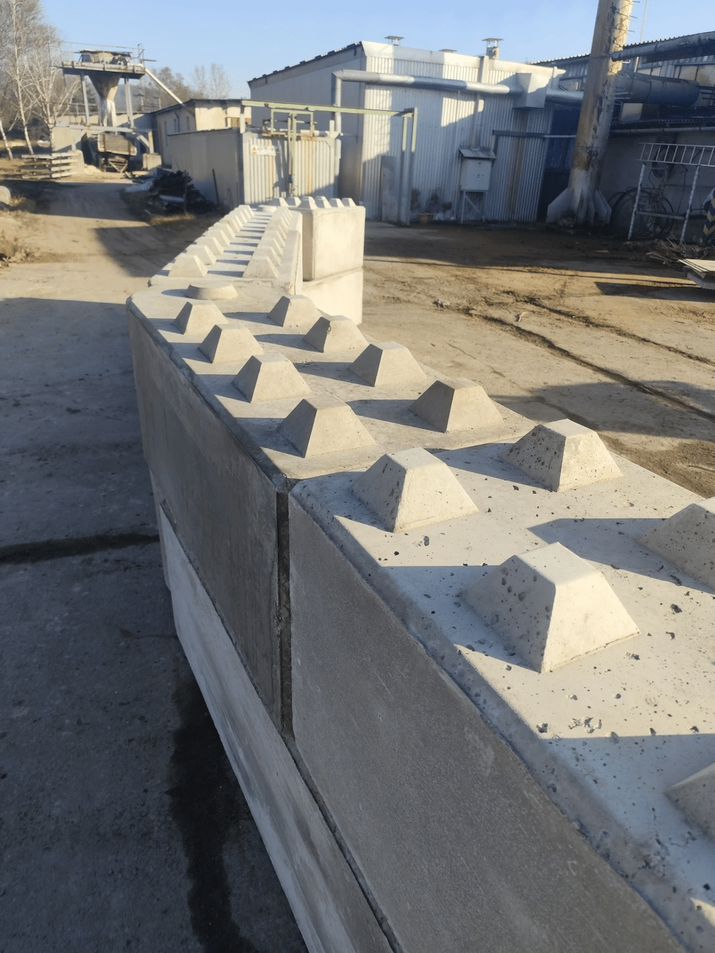 Betonový blok 80 cm x 60 cm x 60 cm - Obrázek 6